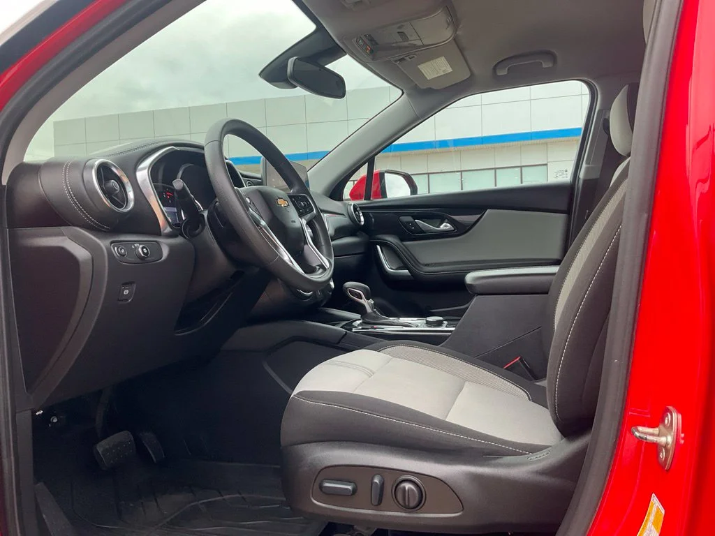 Used 2023 Red Chevrolet LT image 2