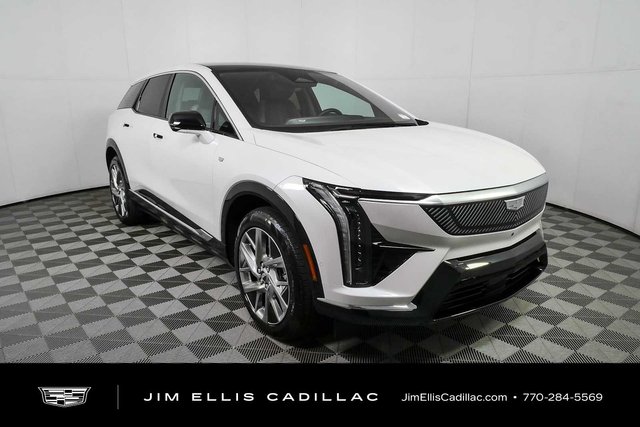 2025 Cadillac OPTIQ Luxury 1