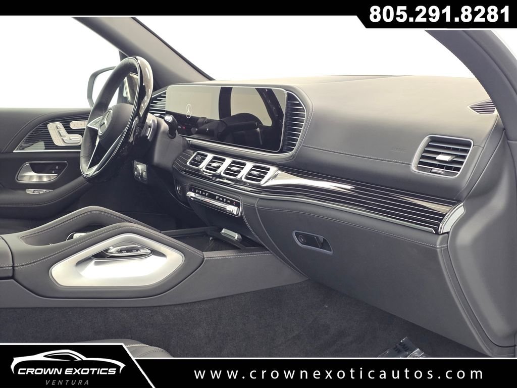 Used 2026  Mercedes-Benz Maybach GLS 600 image 24