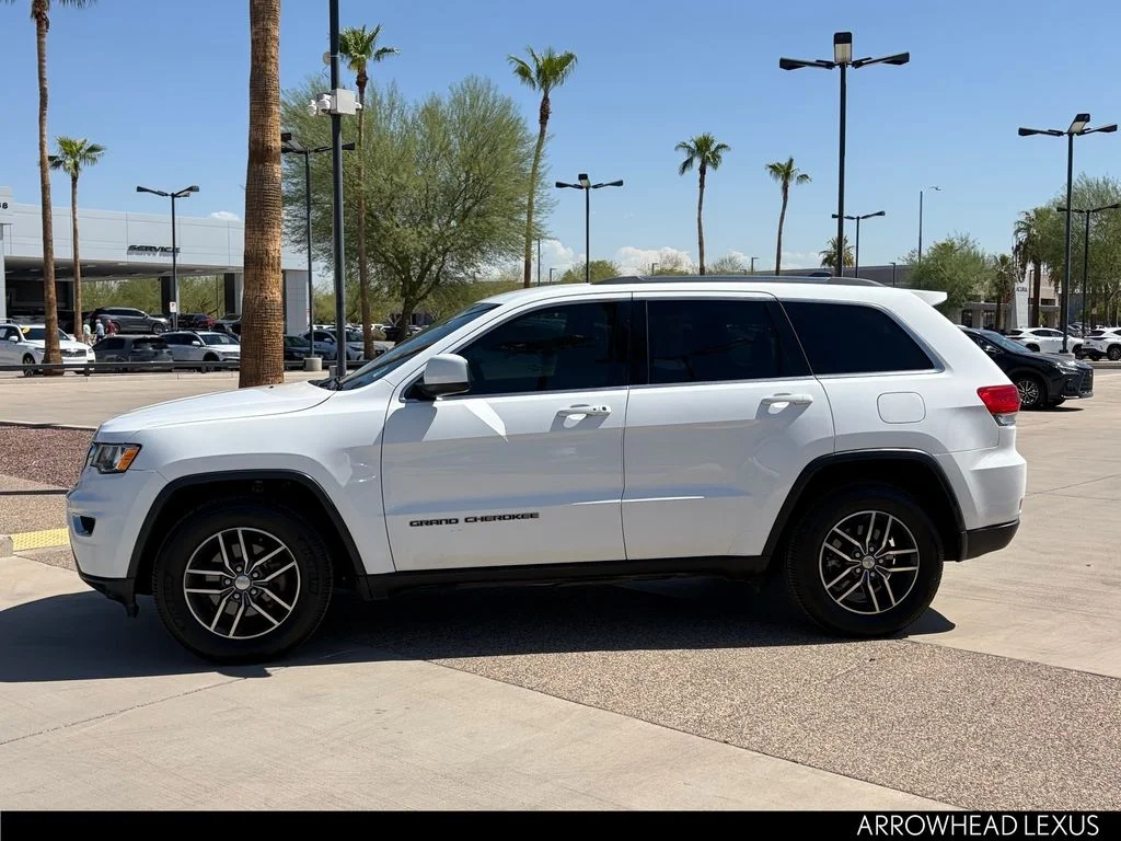 Used 2018 White Jeep Laredo E image 3