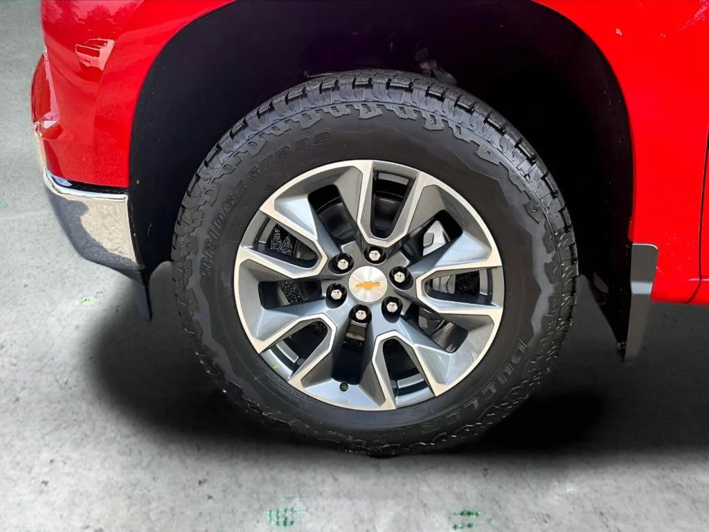New 2026 Chevrolet Silverado 1500 LT 4D Crew Cab