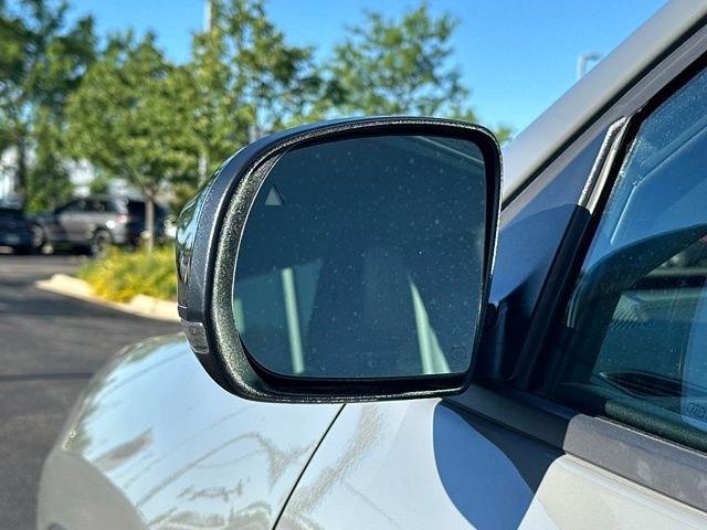 Used 2022 Gray Jeep Latitude Lux image 10
