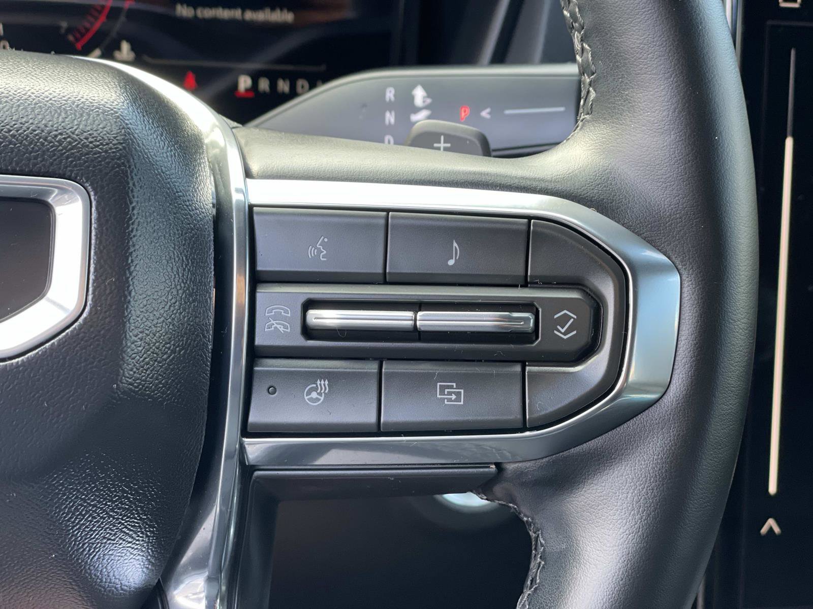 Used 2025 Rapids Metallic GMC Elevation image 12