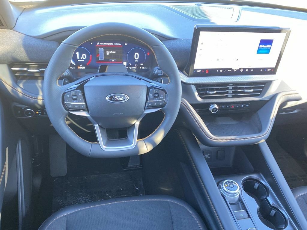 New 2026 Carbonized Gray Metallic Ford Tremor® image 10