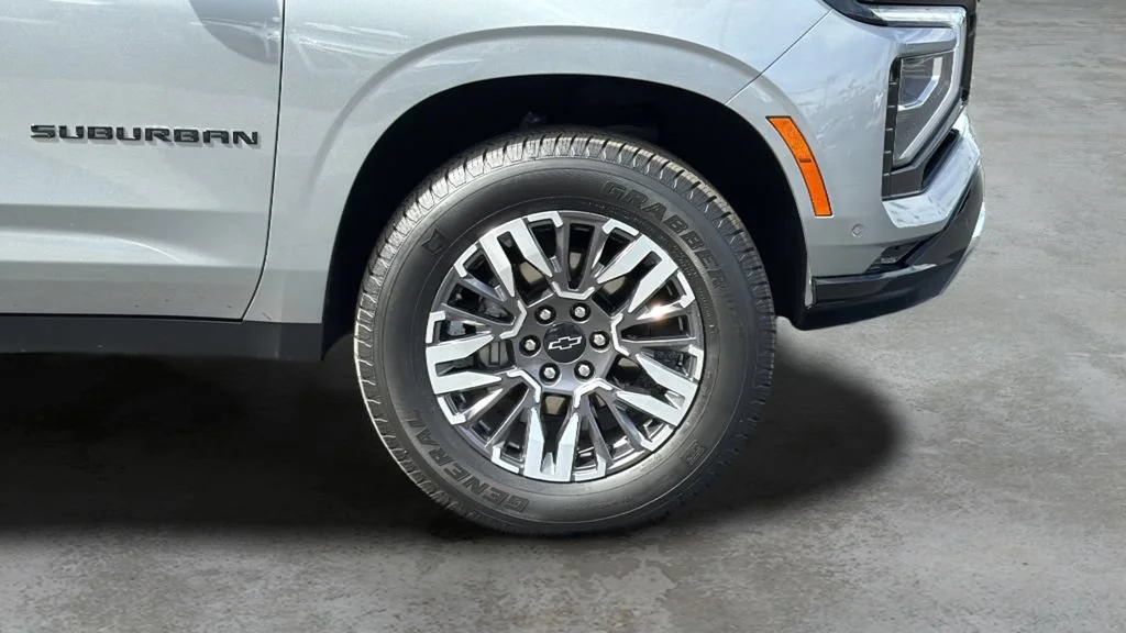 Used 2025 Sterling Gray Metallic Chevrolet Z71 image 35
