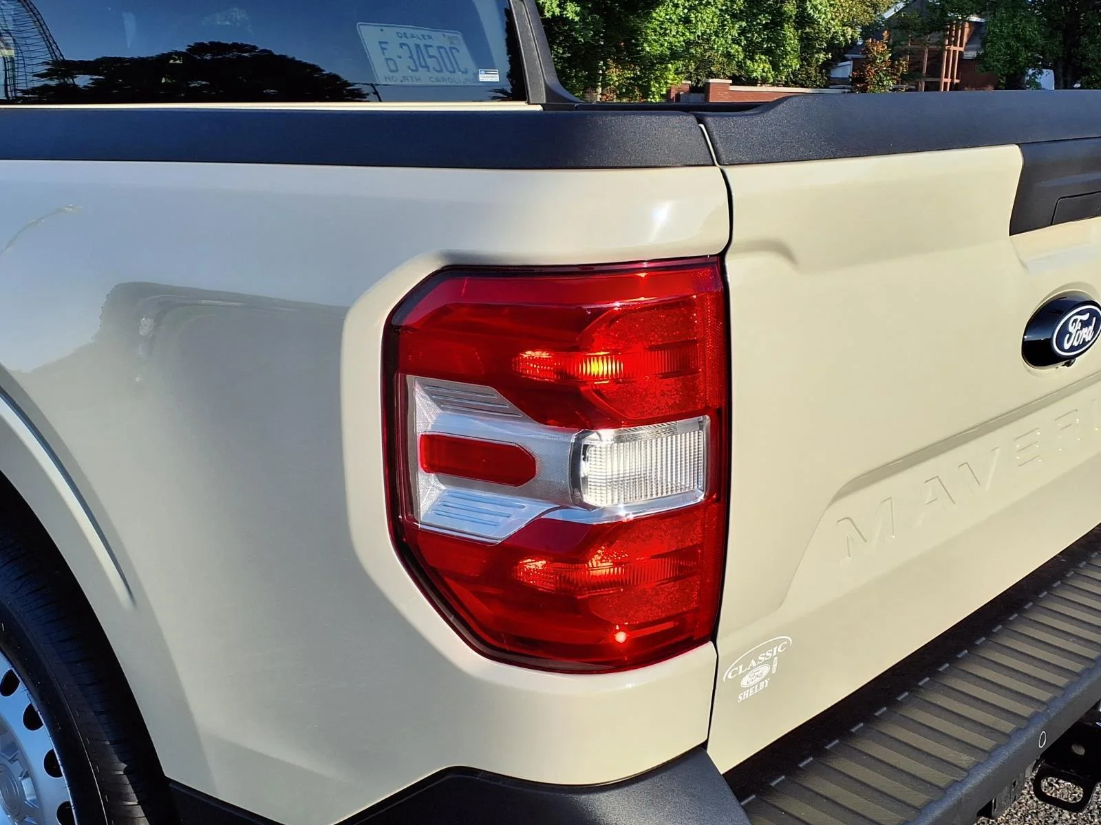 Used 2025 Desert Sand Ford XL image 16