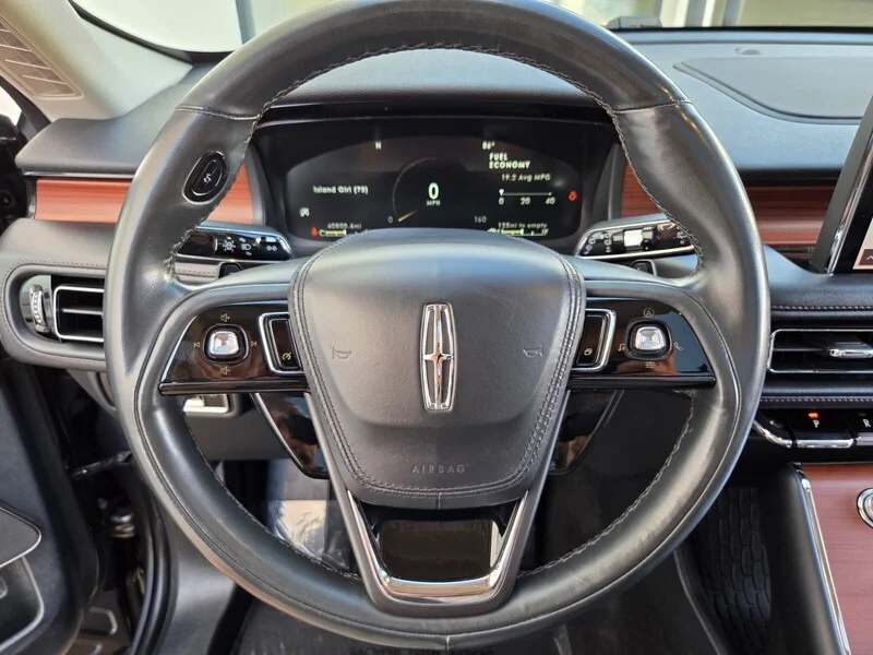 Used 2023 Gray Metallic LINCOLN RESERVE AWD image 36