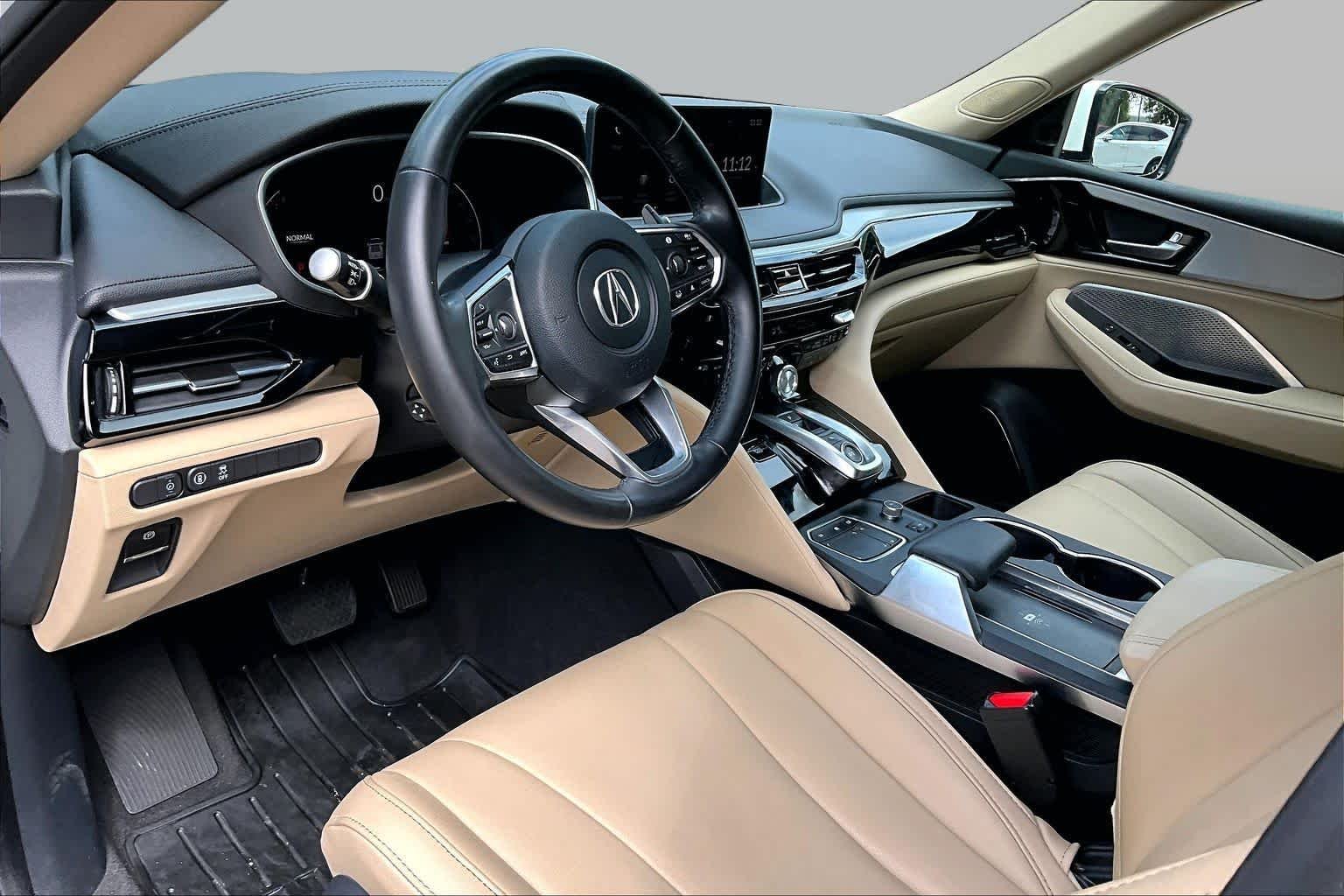 Used 2024 Platinum White Pearl Acura  image 18