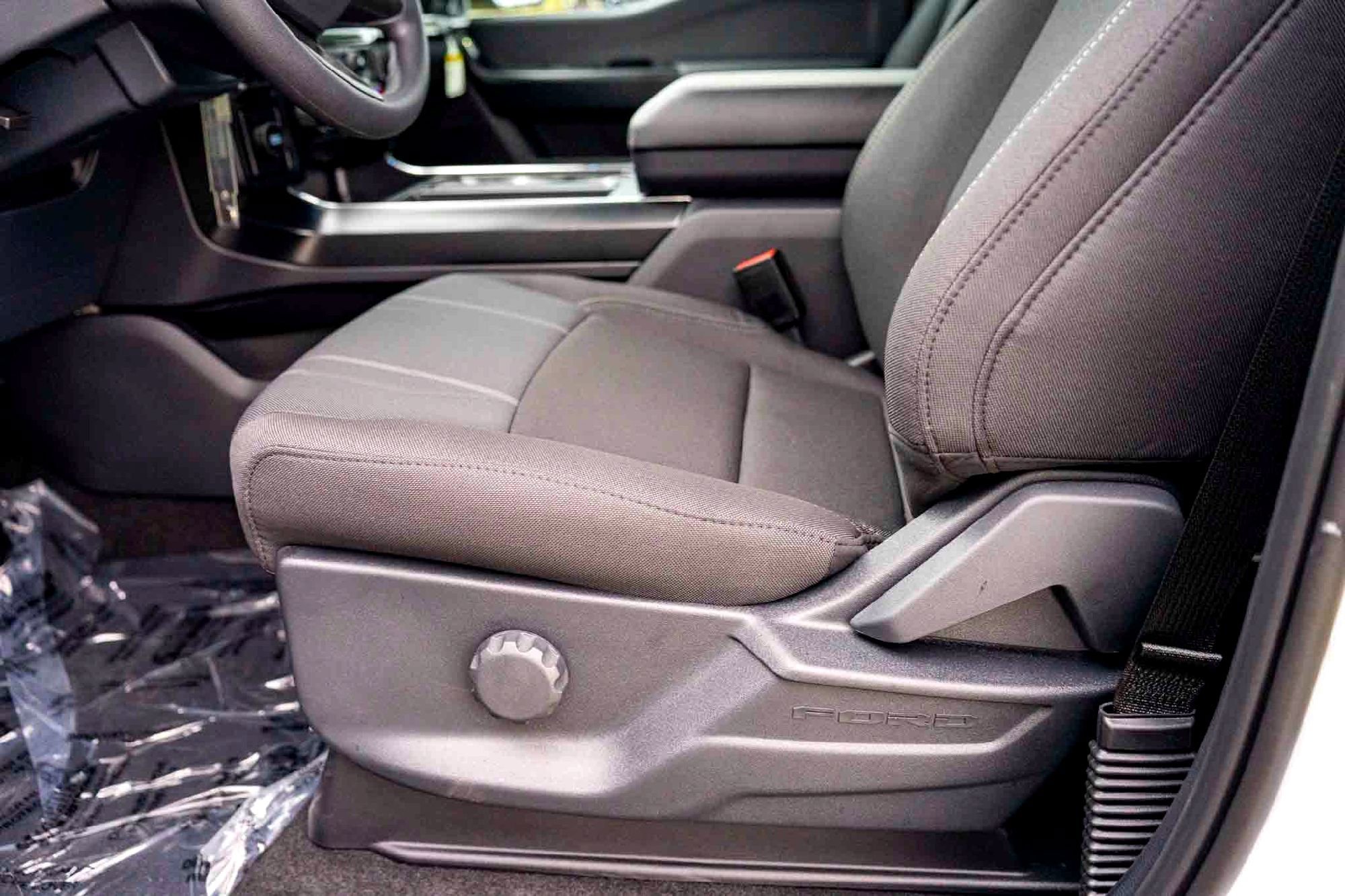 New 2026 Oxford White Ford STX image 11