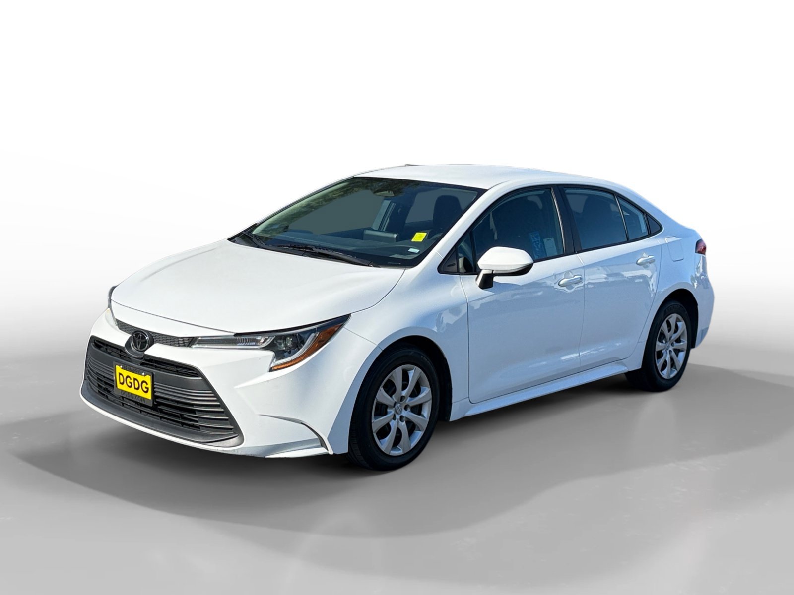 Used 2024 Ice Toyota LE image 1