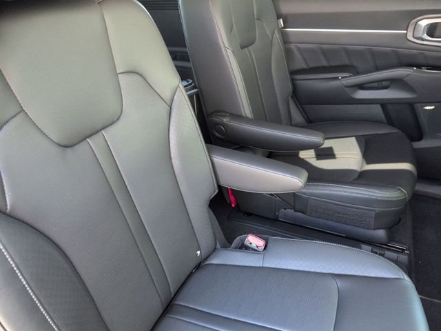 New 2026 Glacial White Pearl Kia X-Line SX AWD image 28
