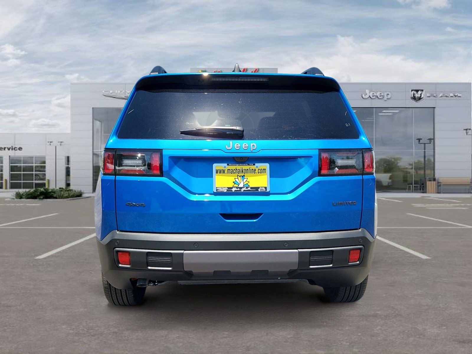 New 2026 Hydro Blue Pearl-Coat Exterior Paint Jeep Limited image 4