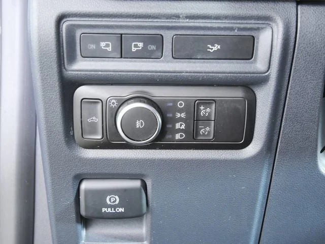 Certified Used 2023 Blue Ford XLT image 25