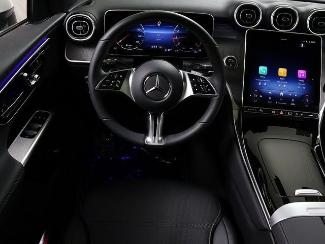Certified Used 2026 Polar White Mercedes-Benz GLC 300 image 14