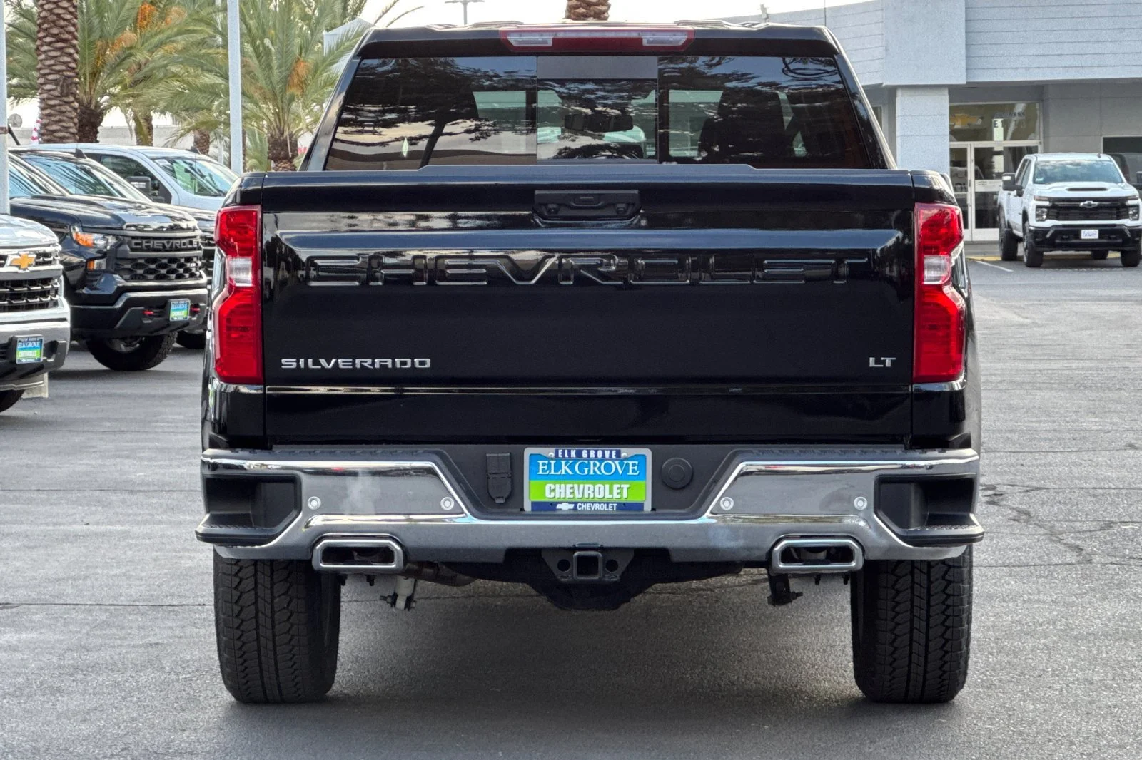 2026 Chevrolet Silverado 1500 LT view 4