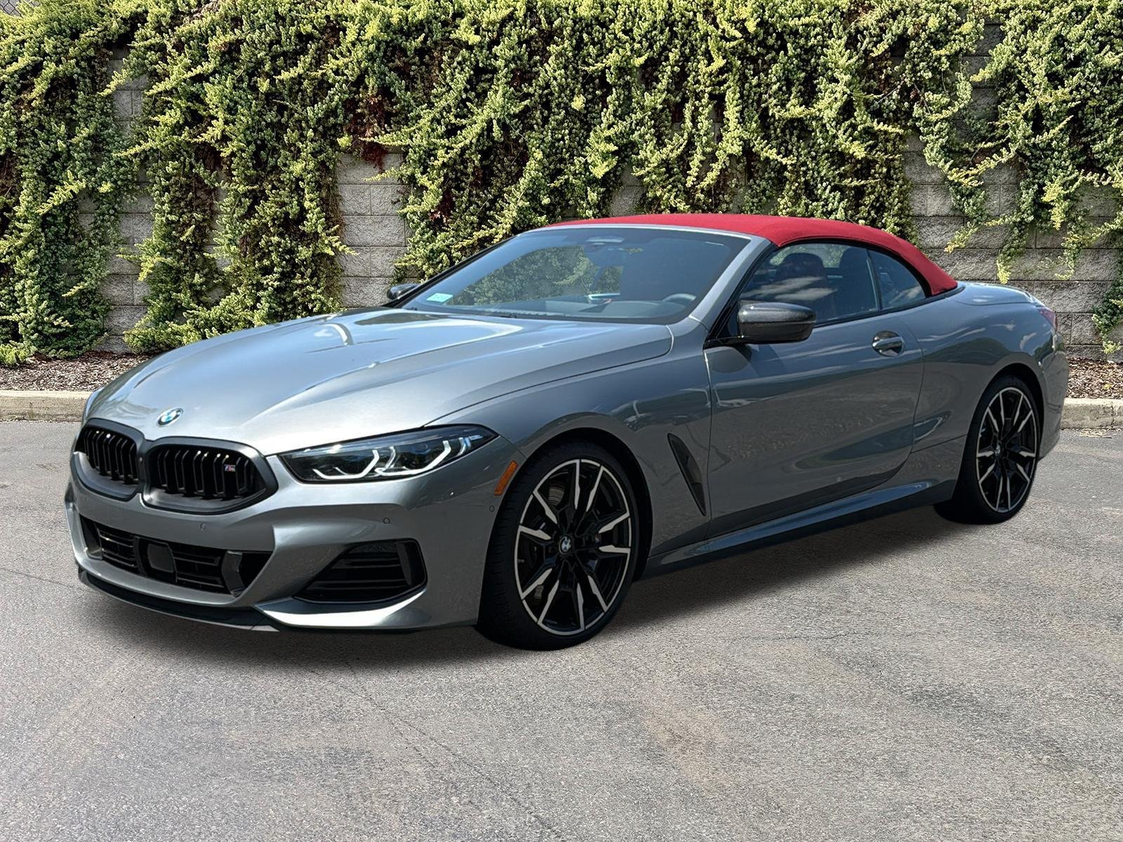 New 2026 Skyscraper Grey Metallic BMW M850i xDrive image 3