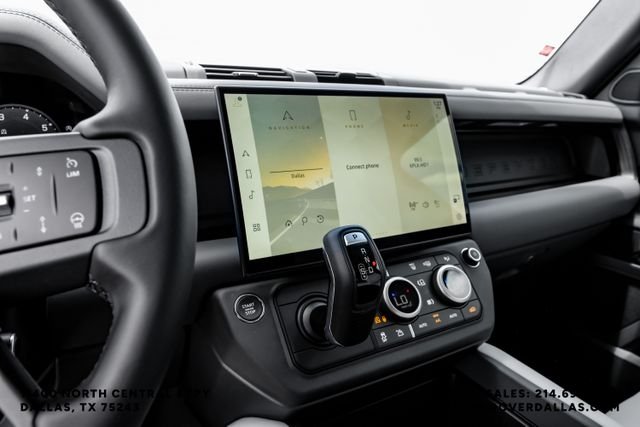 New 2026 Santorini Black Land Rover X-Dynamic SE image 26