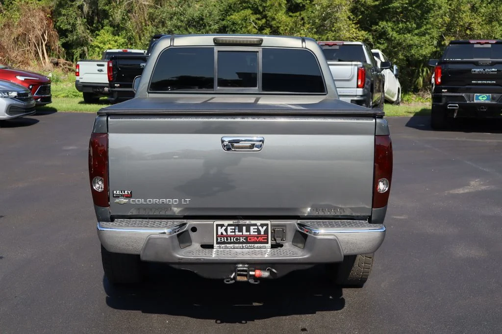 Used 2011 Gray Chevrolet 2LT image 8