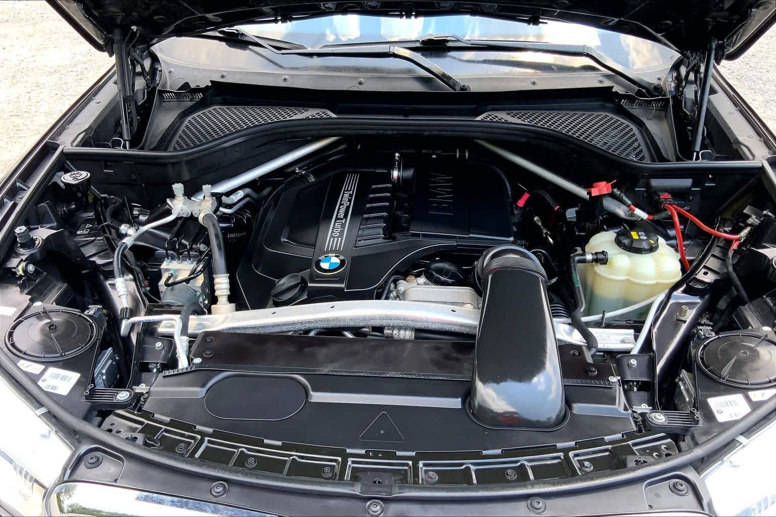 Used 2018 Dark Graphite Metallic BMW sDrive35i image 30