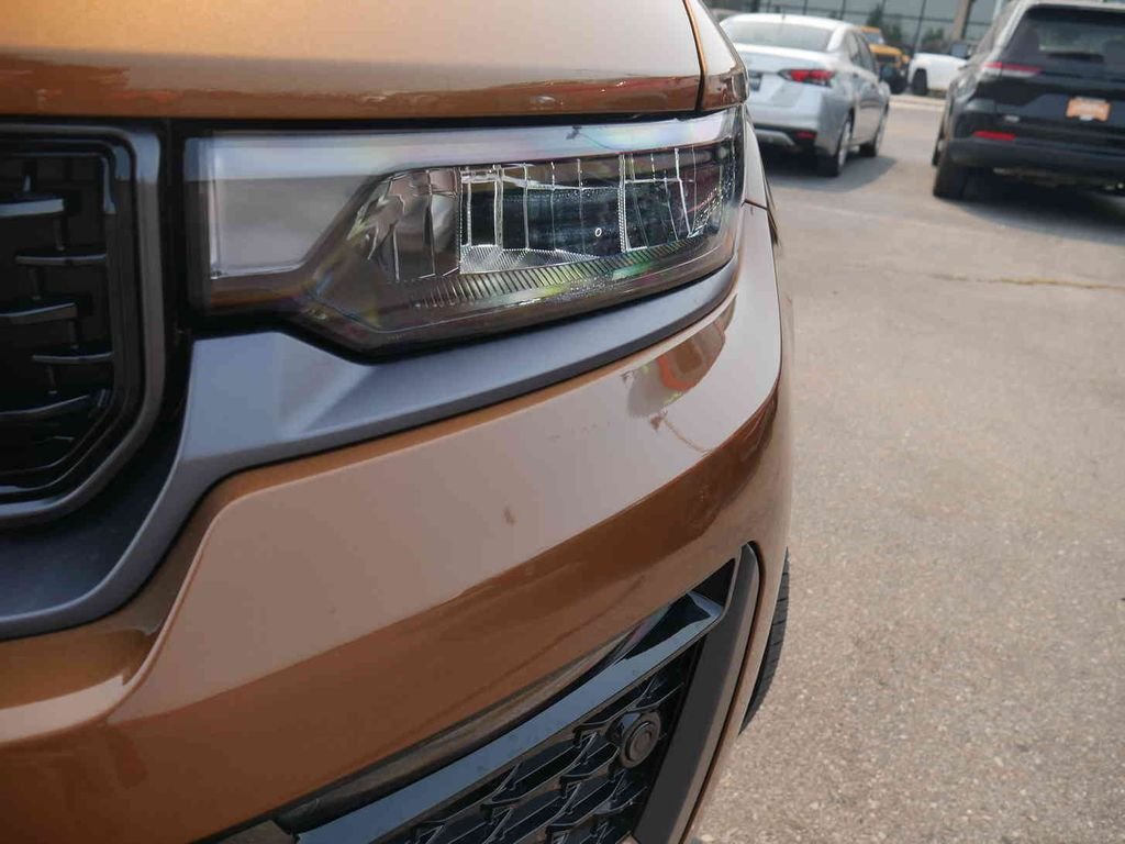 New 2026 Copper Shino Metallic Clearcoat Jeep Limited image 20