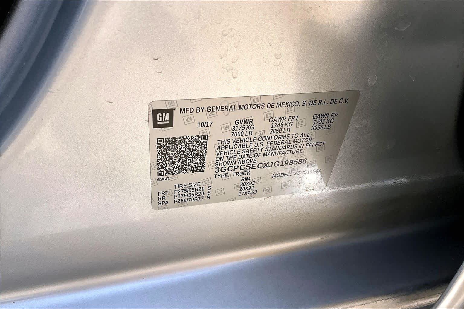Used 2018 Silver Ice Metallic Chevrolet LTZ image 33
