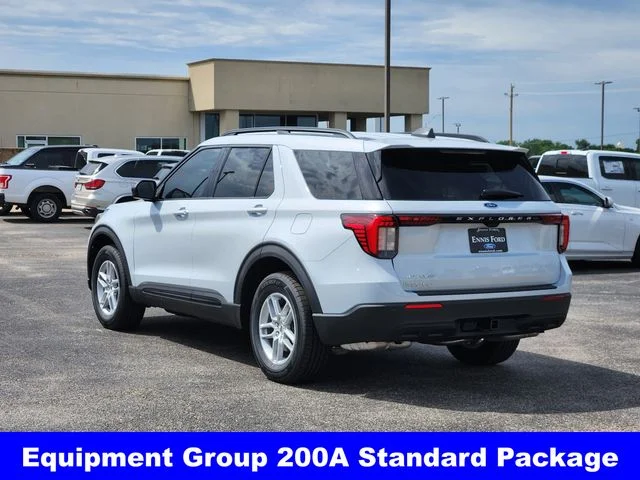 New 2026 Space White Metallic Ford Active image 4