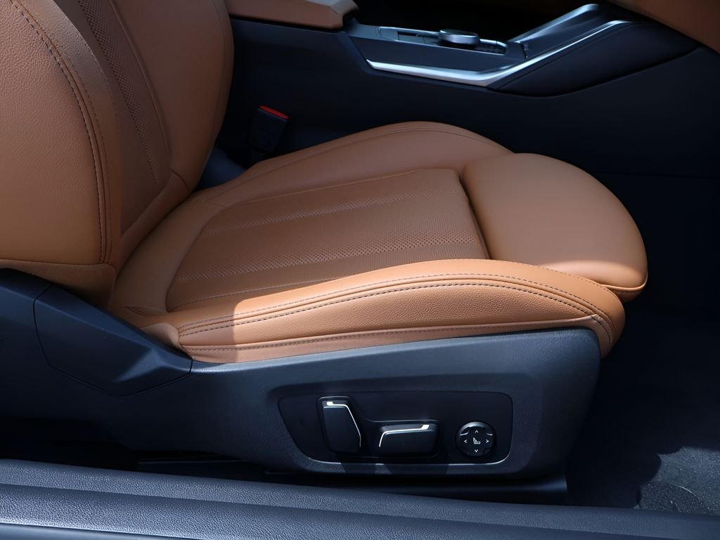 Used 2026 Black Sapphire Metallic BMW 430i xDrive image 7