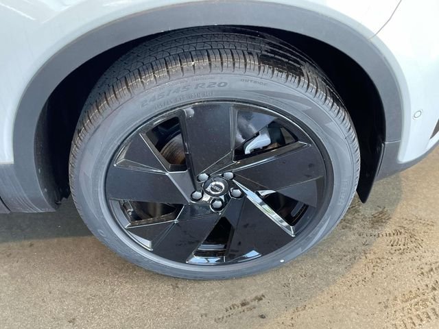 2026 Volvo XC40 Ultra Black Edition - Photo 11