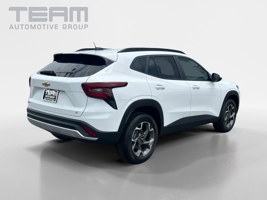 2026 Chevrolet Trax LT - Photo 7