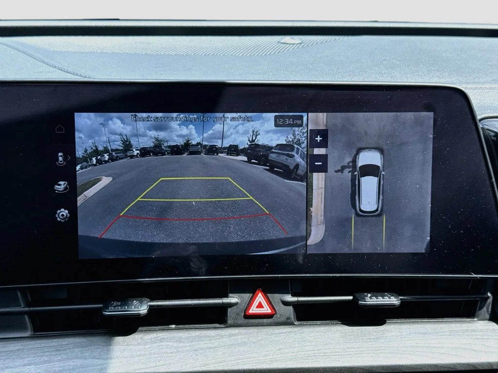 Used 2024 Green Kia X-Line Prestige image 18