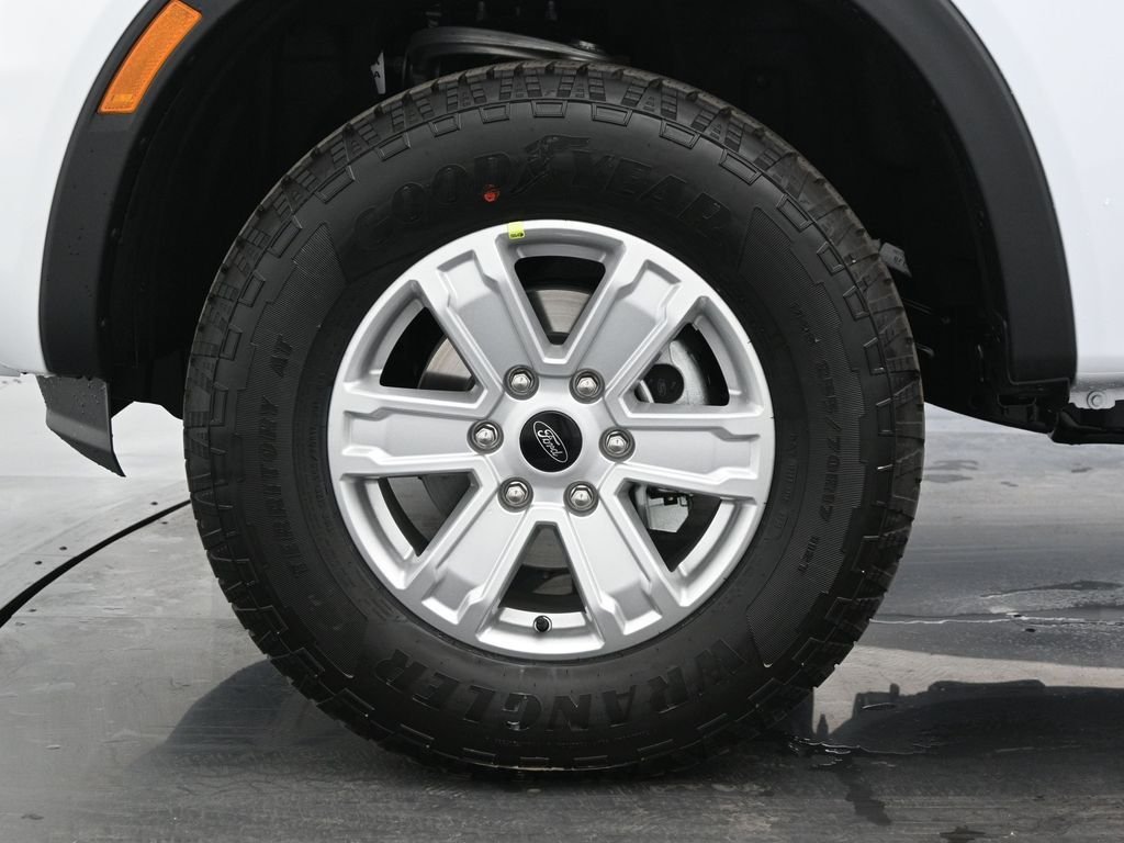 New 2025 White Ford XL image 20