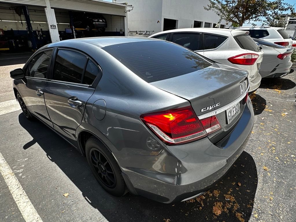 Used 2013  Honda LX image 23