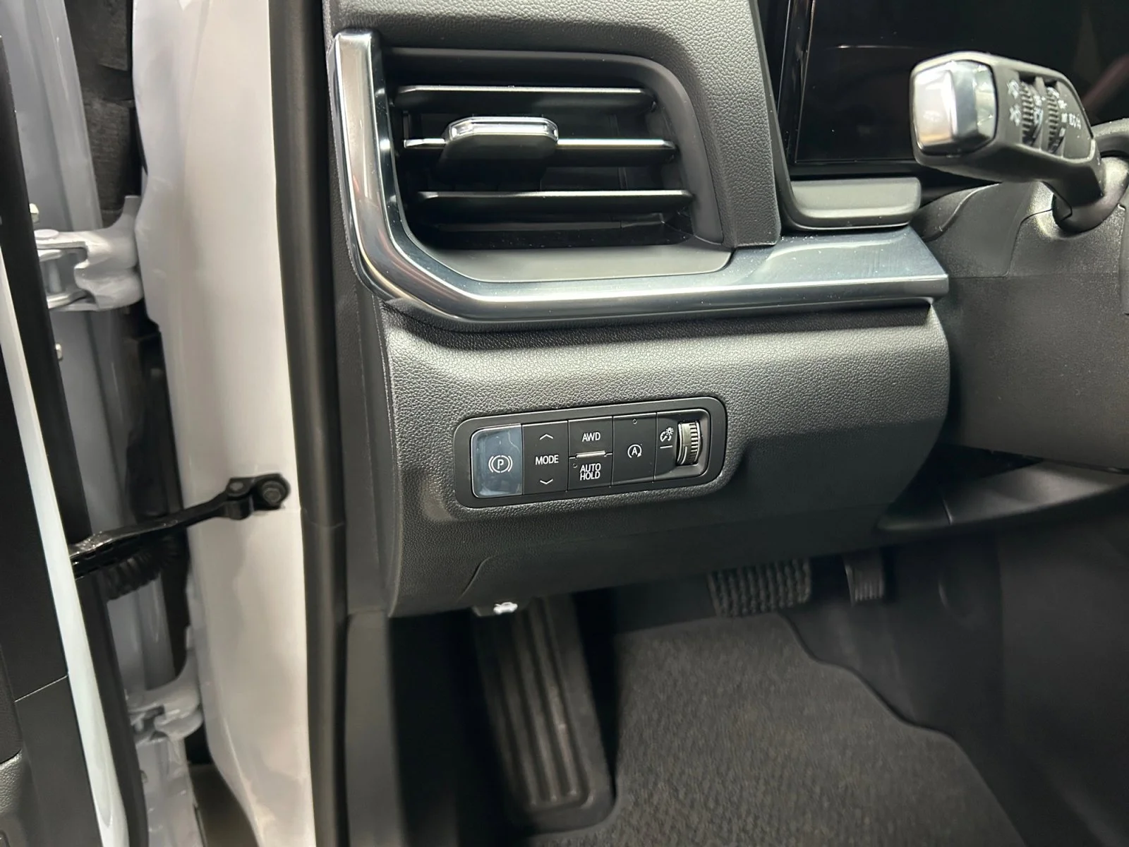 New 2026 Glacier White Tricoat GMC AWD Denali image 16