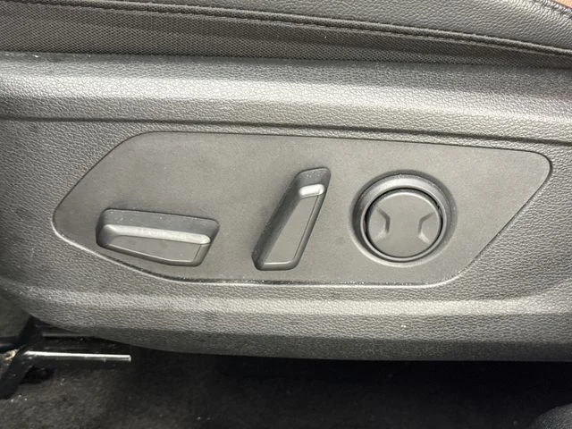 Certified Used 2025 Gray Kia SX-Prestige image 13