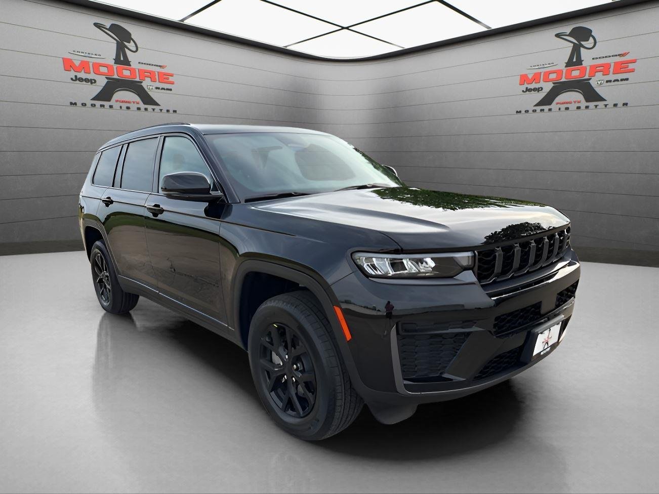 New 2026 Diamond Black Crystal Pearlcoat Jeep Laredo Altitude image 1