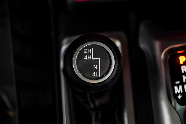 Used 2022 Black Jeep Overland image 17