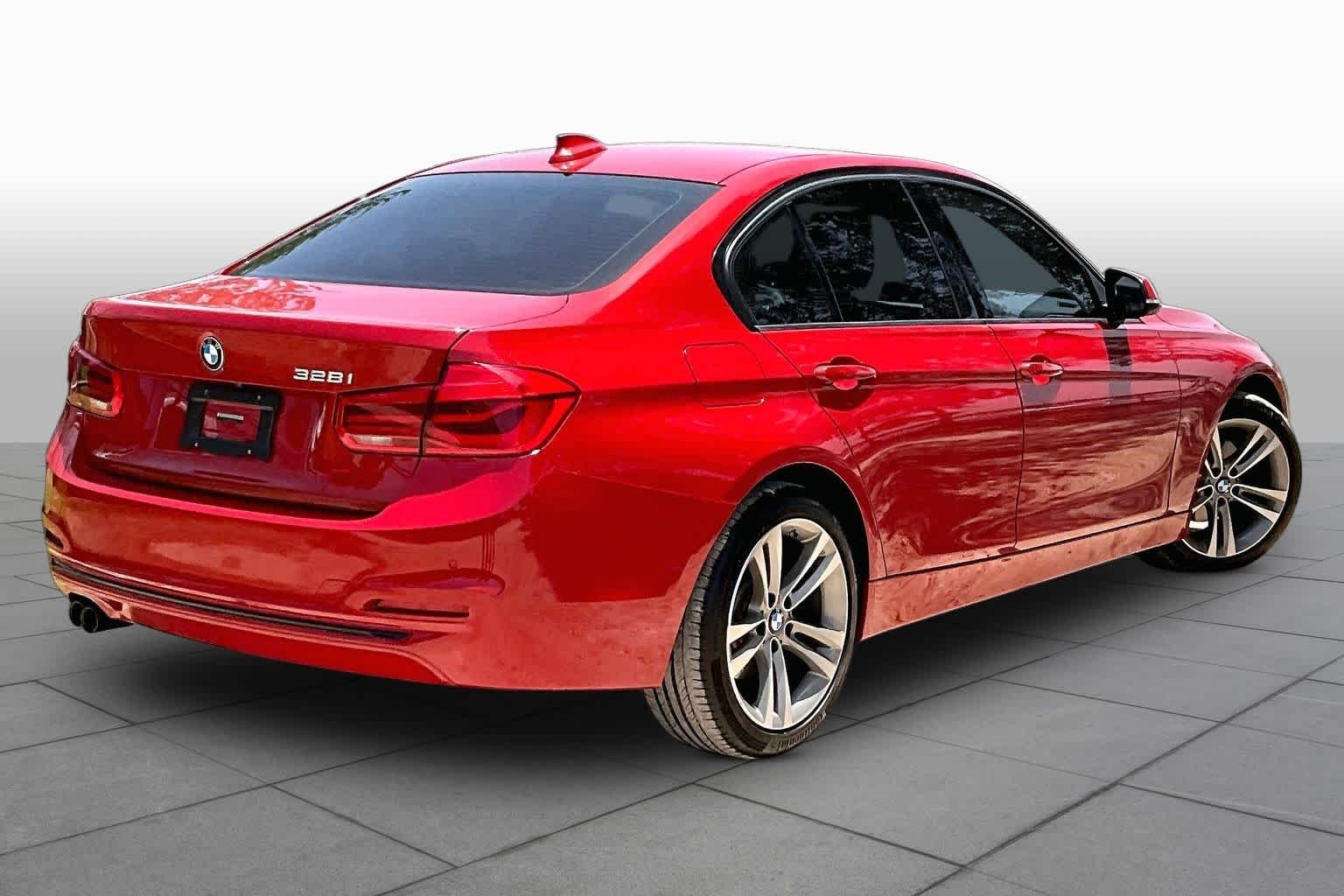 Used 2016 Melbourne Red Metallic BMW 328i image 13