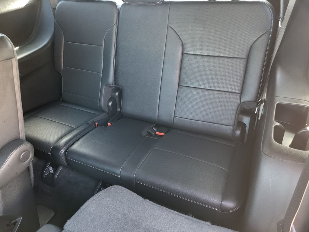 Used 2025 Radiant Red Tintcoat Chevrolet LT image 22