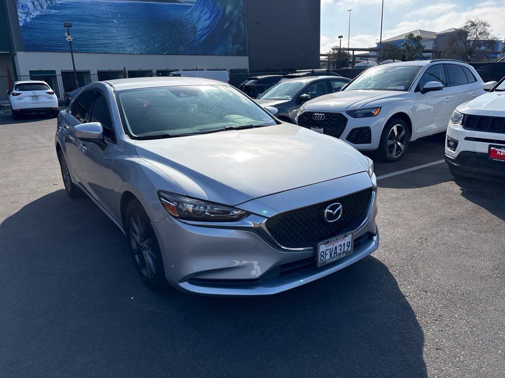 Used 2018 Sonic Silver Metallic Mazda Sport image 5