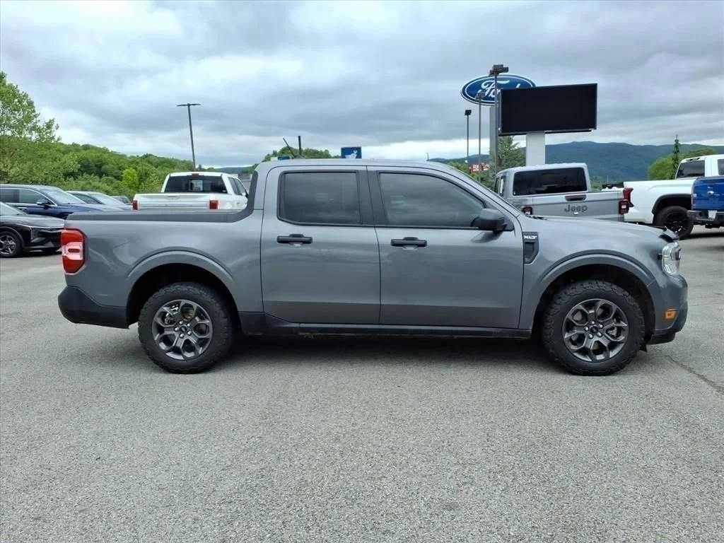 Used 2023 Carbonized Gray Metallic Ford XLT image 7