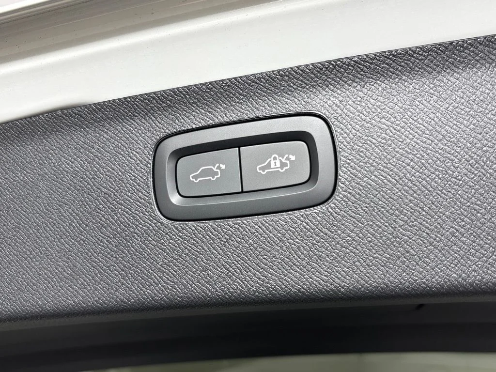 New 2026 Crystal White Volvo Ultra image 25