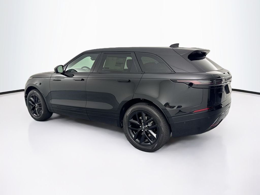New 2026 Santorini Black Land Rover Belgravia Edition image 7