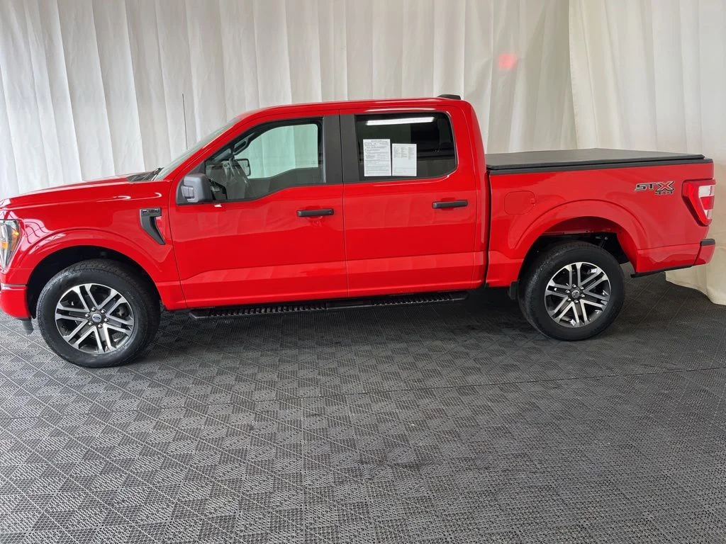 Used 2023 Red Ford XL image 26