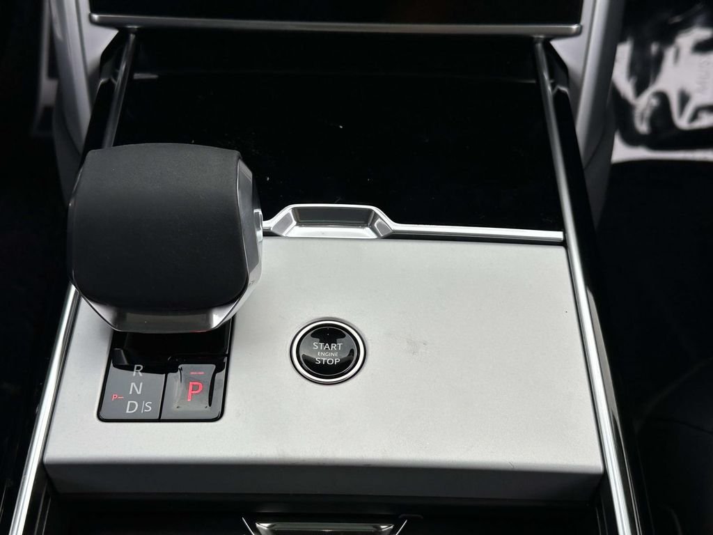 2025 Land Rover Range Rover SE - Photo 5
