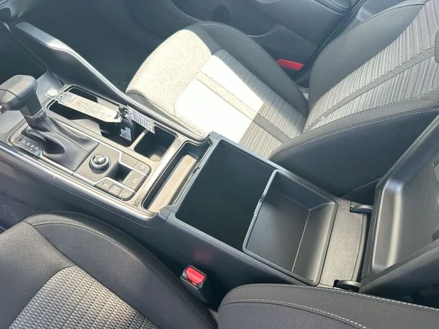 New 2026 Glacial White Pearl Kia LX image 23