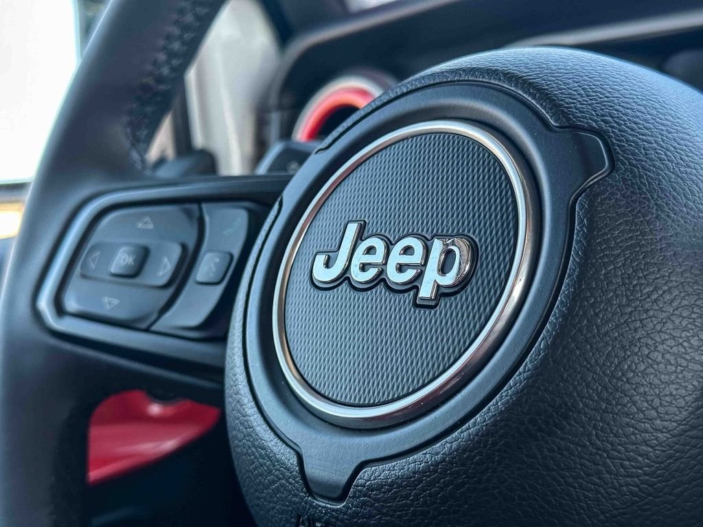 Used 2023 White Jeep Willys image 29