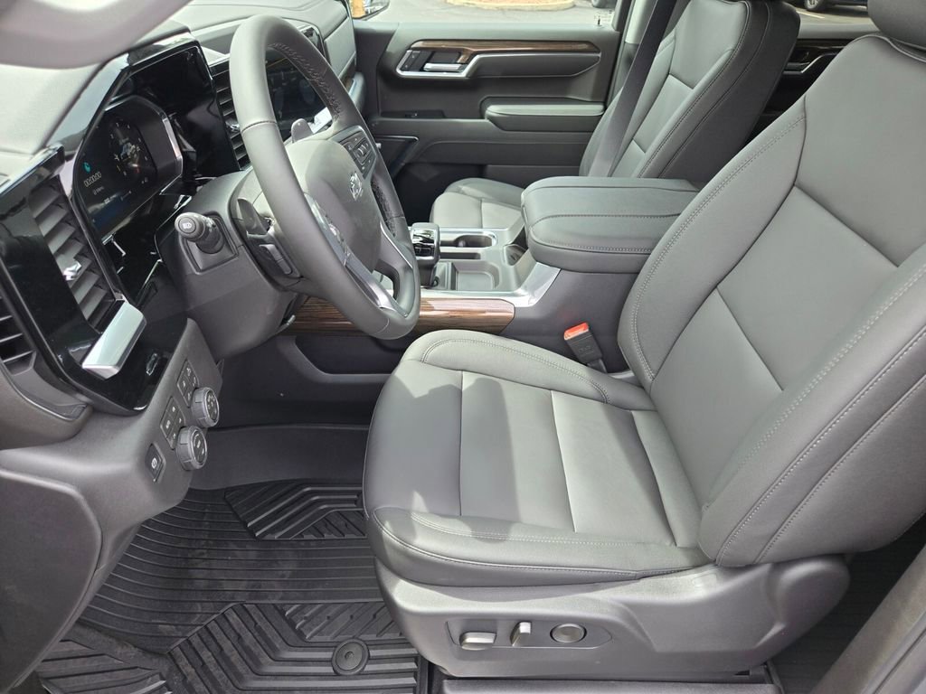 2026 Chevrolet Silverado 1500 LT Trail Boss - Photo 6