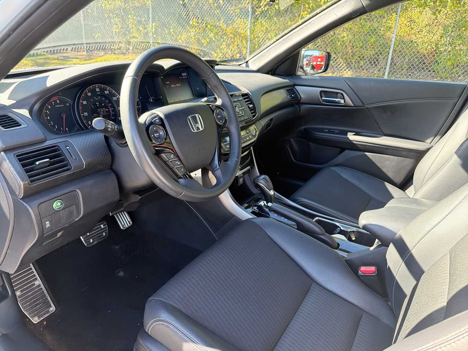 Used 2016 White Orchid Pearl Honda Sport image 10