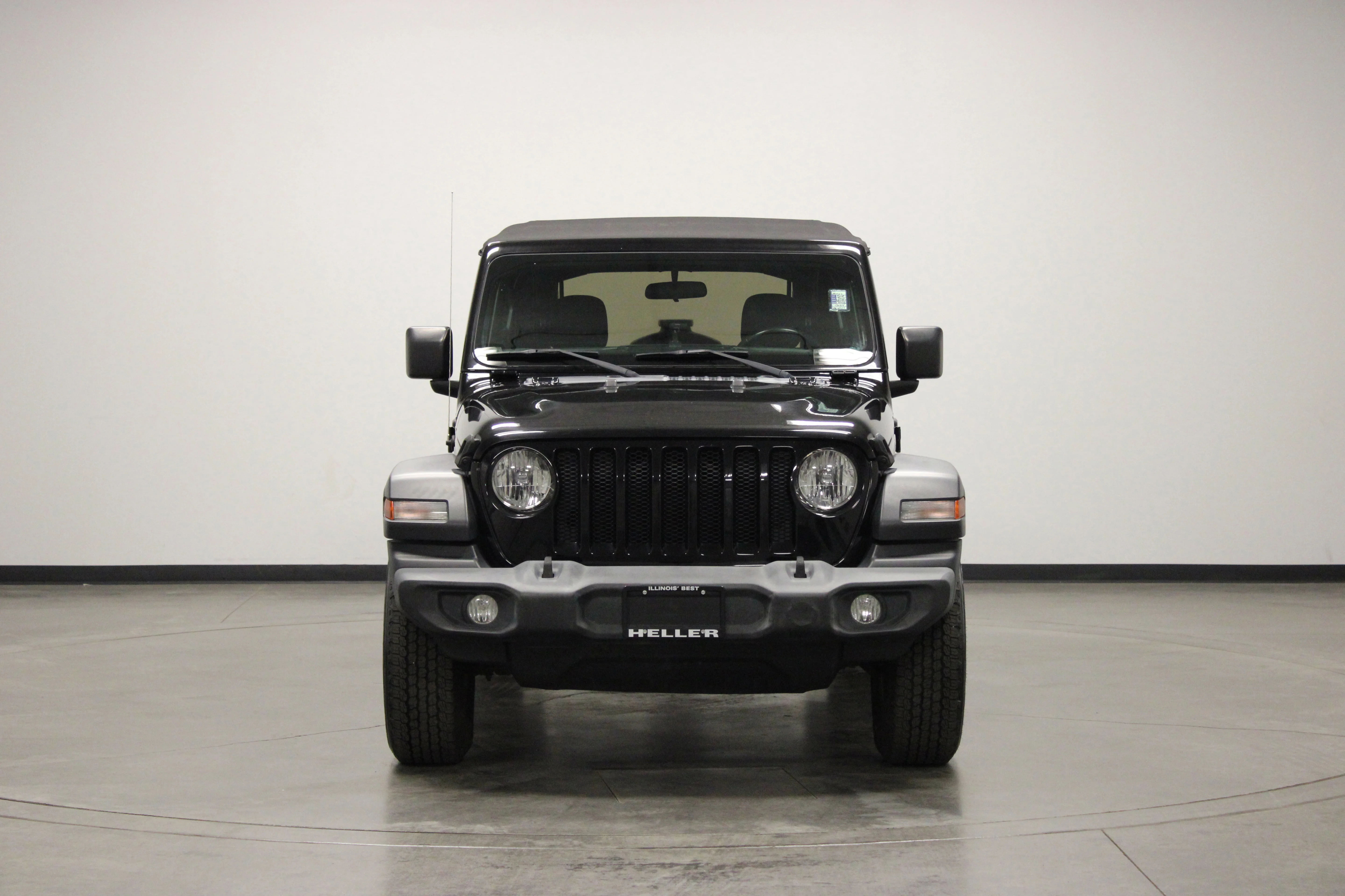 Used 2018 Black Clearcoat Jeep Sport image 3