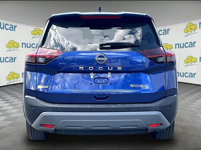 Used 2023 Blue Nissan SV image 4